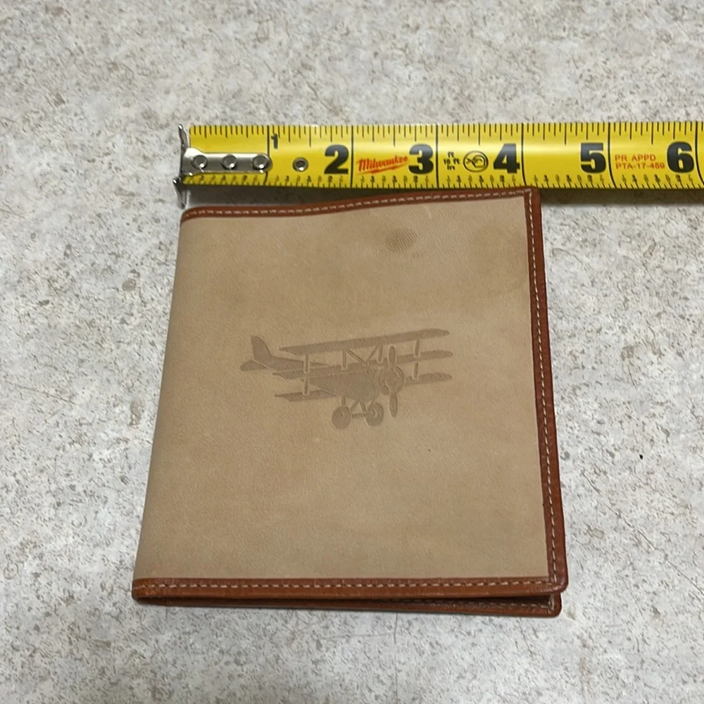 BNWOT VINTAGE AEROPOSTALE TAN & SADDLE BROWN LEATHER AIRPLANE BIFOLD WAL…